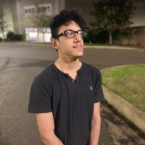 Meet your Posher, Anibal